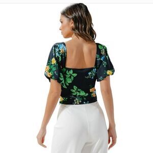 Sugar Lips Delphine Floral Puff Sleeve Crop Top New without Tags